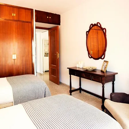 Center, Incredible Views & Relax